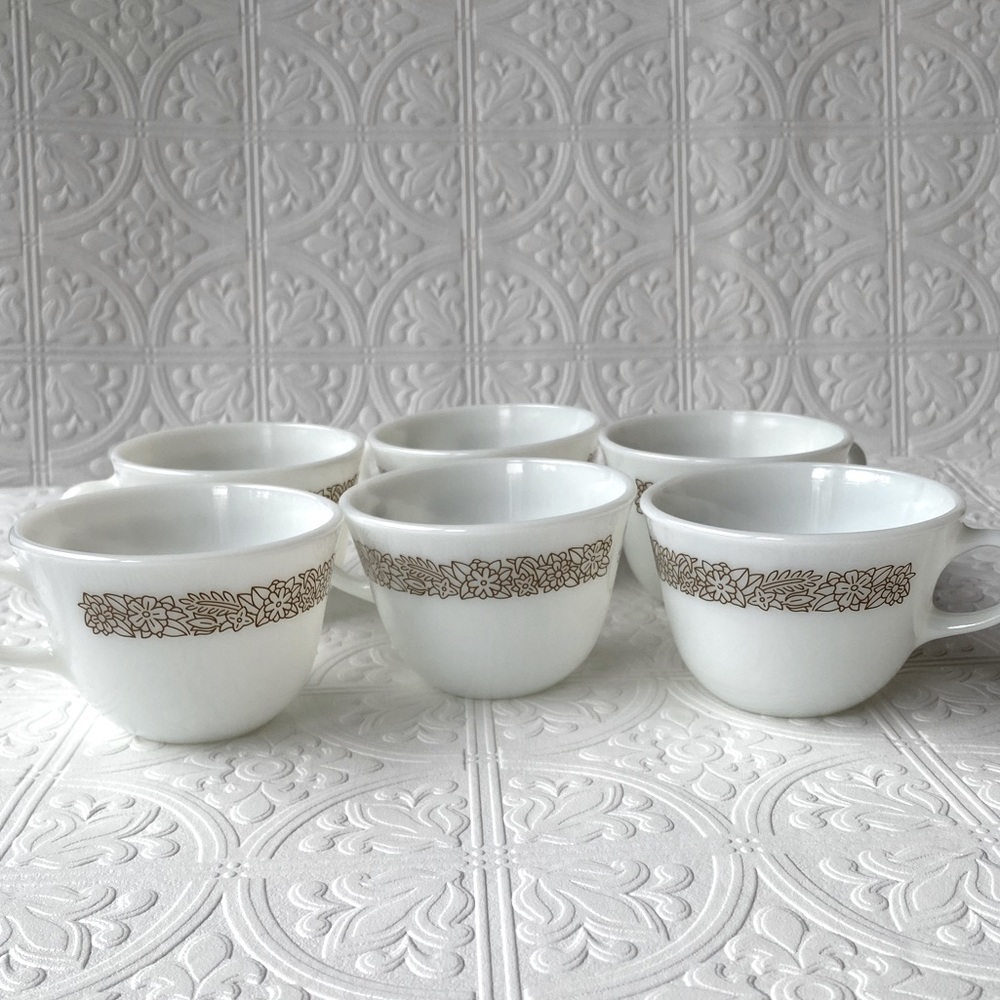 Six Vintage Pyrex Mugs (Excellent Condition)